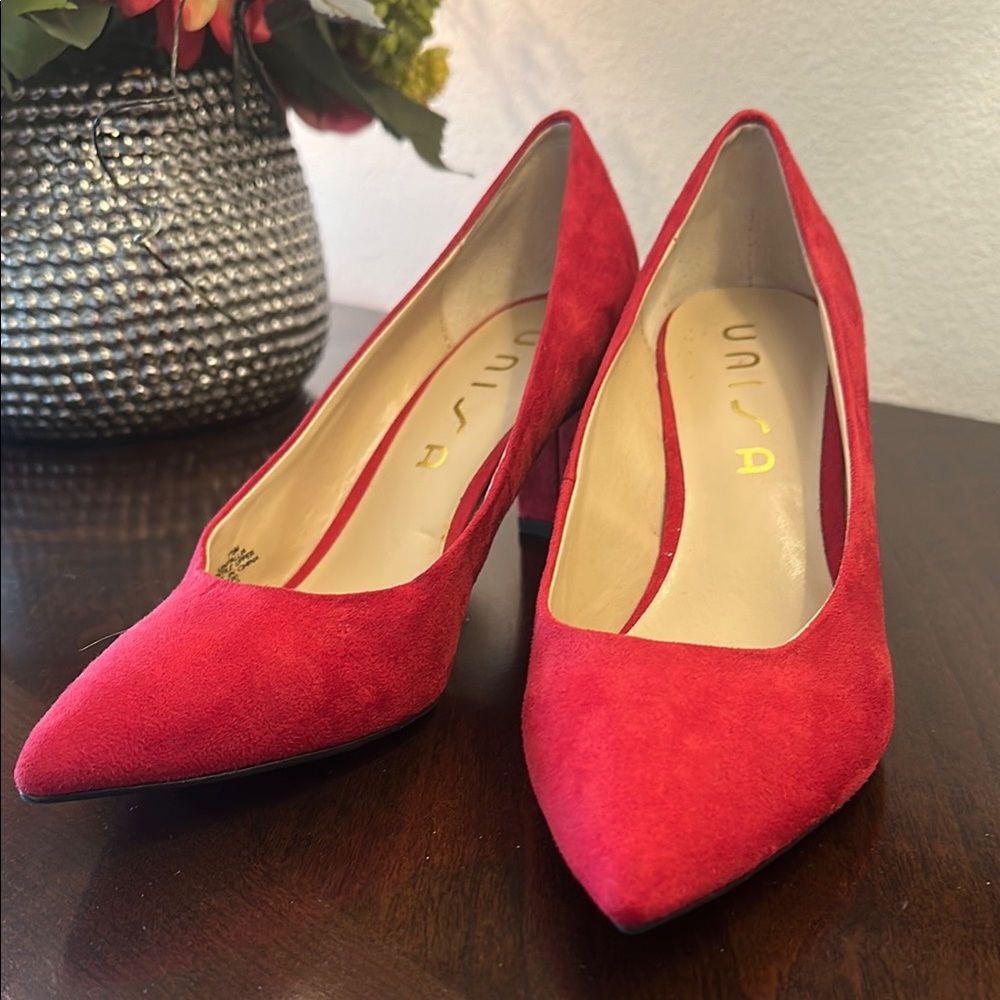Unisa Red Suede Heels Classic Stiletto Pumps